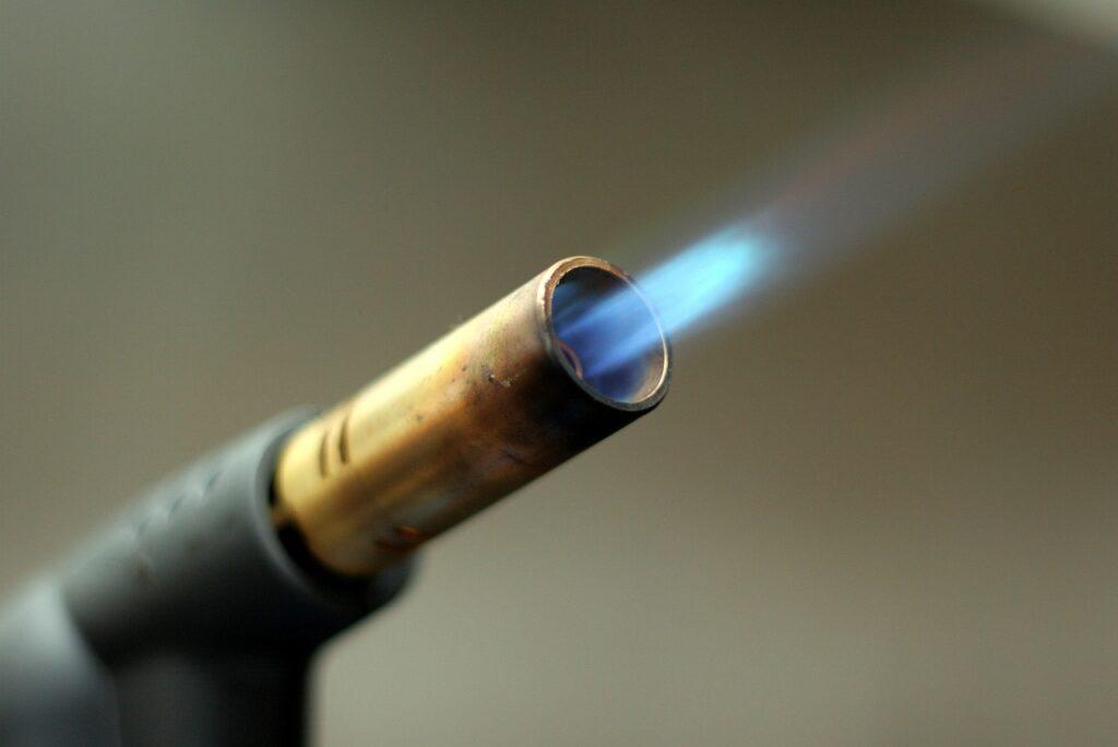blowtorch, flame, hot-596294.jpg